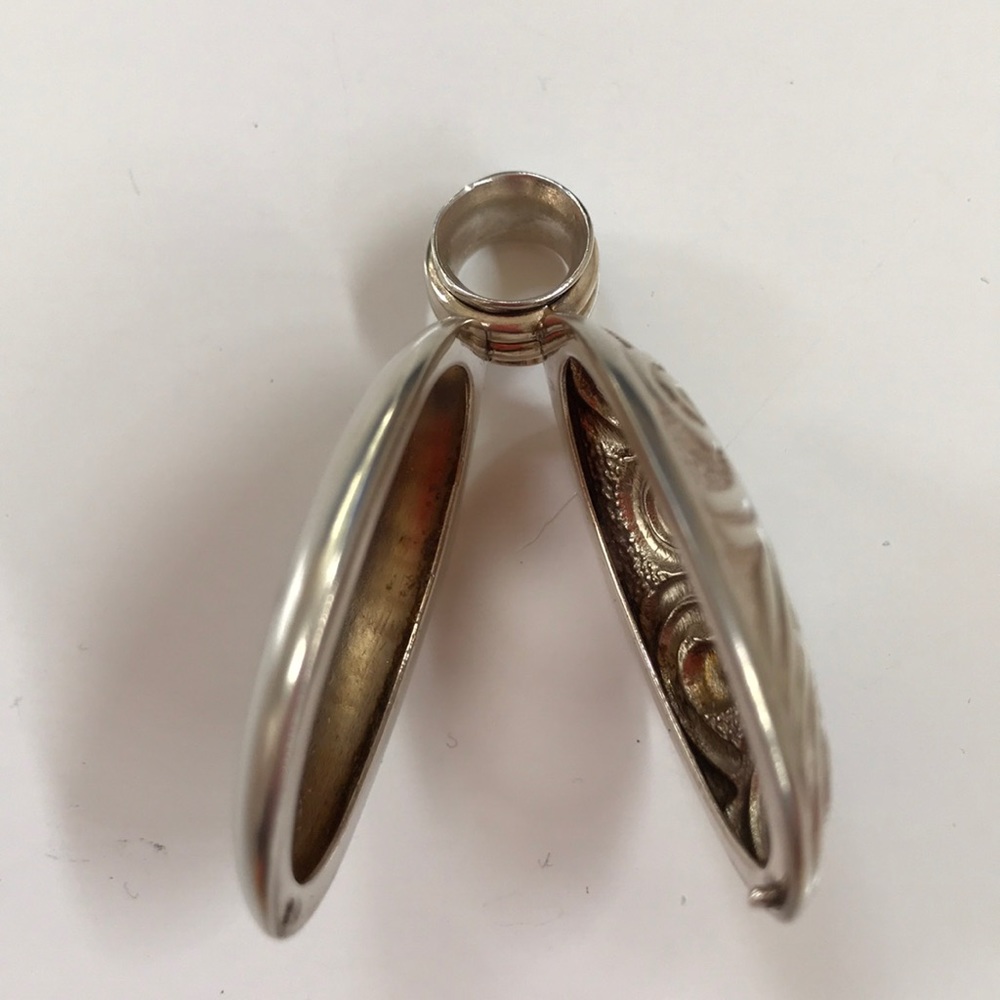 Silpada Locket - Picture 9 of 9
